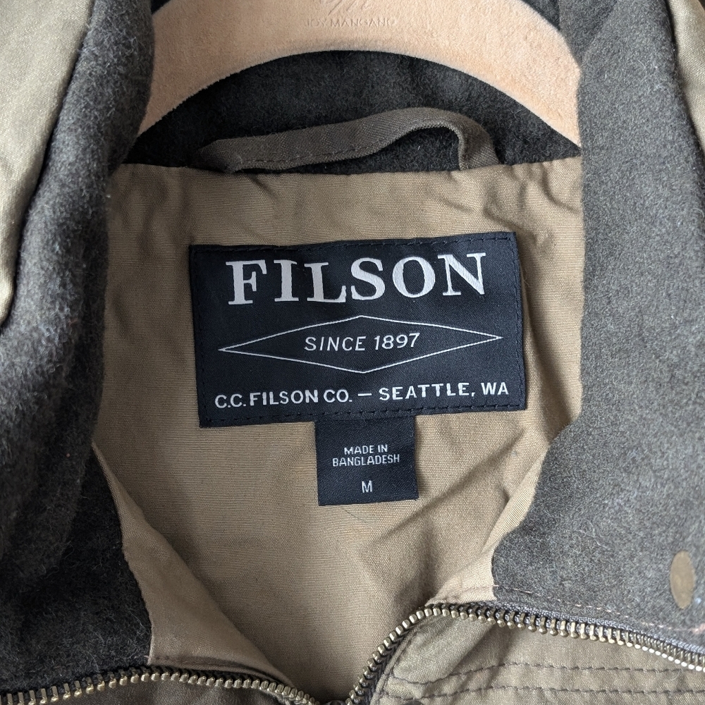 Filson Women’s Down Cruiser Vest M Puffy Quilted - Picture 3 of 16